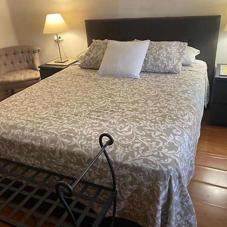 Apartamentos Mercado De Triana Севилья Экстерьер фото