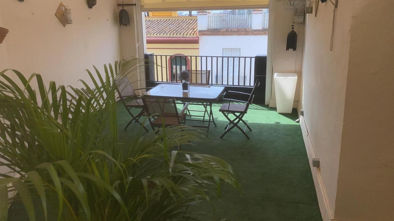 Apartamentos Mercado De Triana Севилья Экстерьер фото