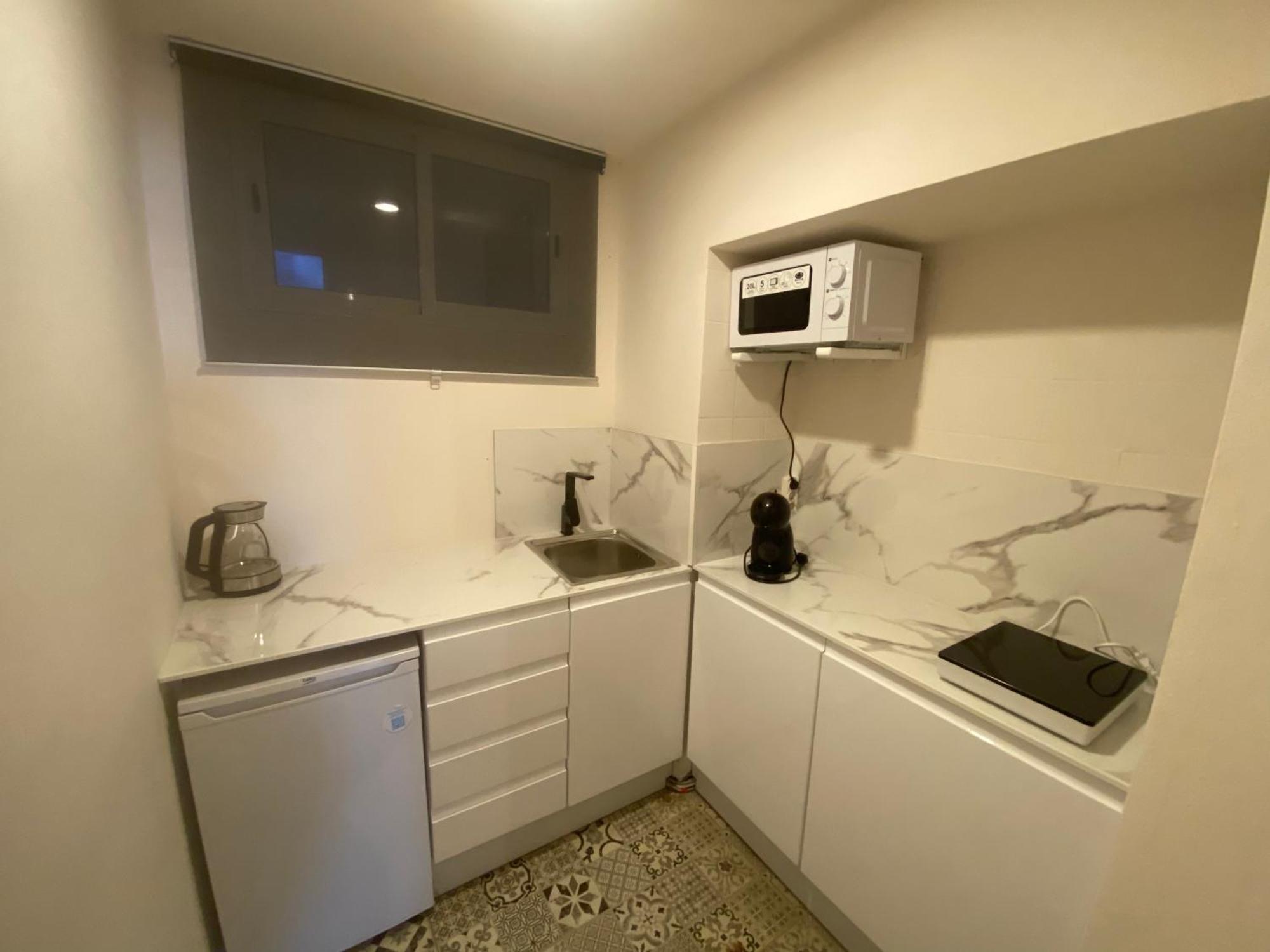 Apartamentos Mercado De Triana Севилья Экстерьер фото